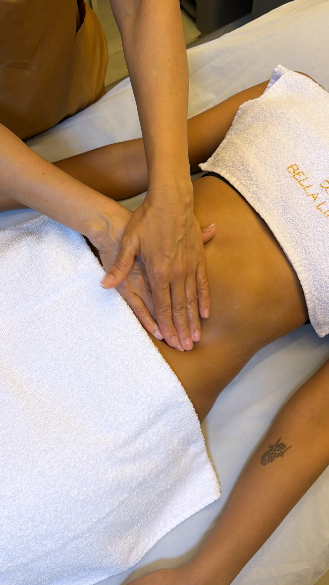 Tratamento corporal na Bella Linea